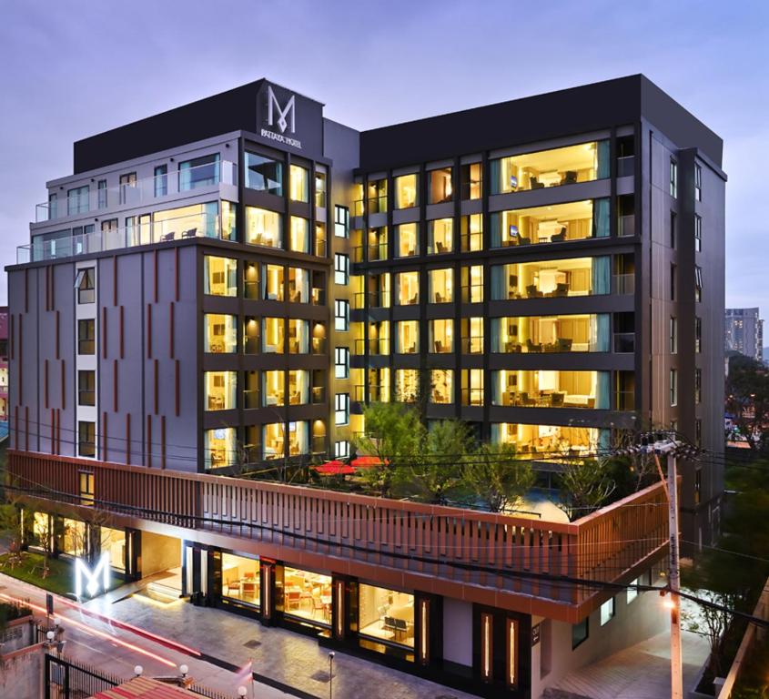 <span>Day 2</span> Pattaya INCLUDED : 1 Meal