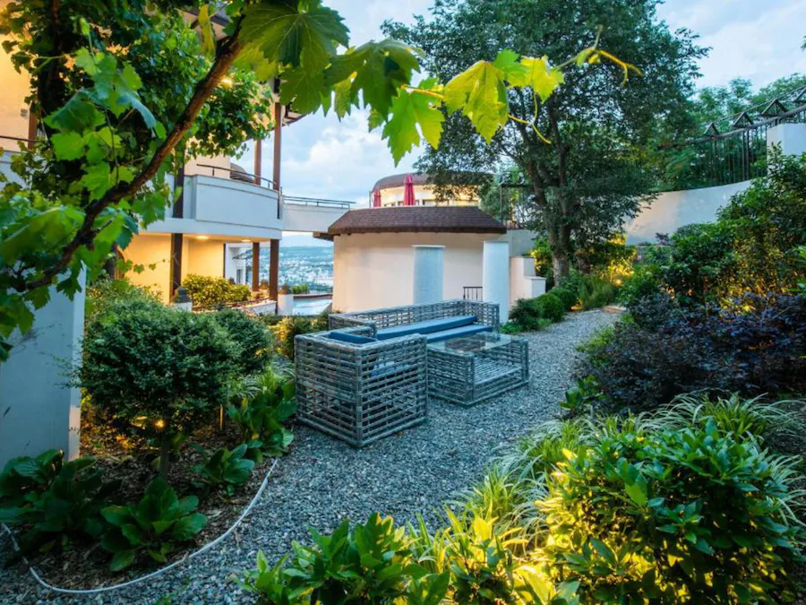 <span> Day 1 </span> Tbilisi INCLUDED : 1 Hotel 1 Transfer