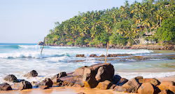 <span> Day 2 </span> Bentota INCLUDED : 1 Transfer 1 Activity 1 Meal