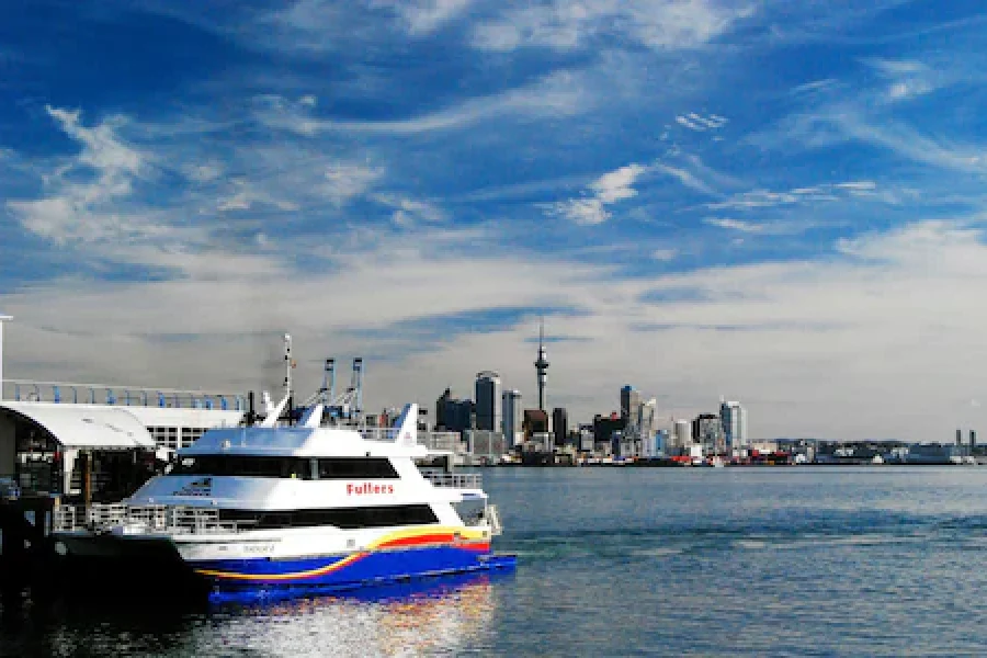 North South Discovery Coach Tour- Standard Hotels