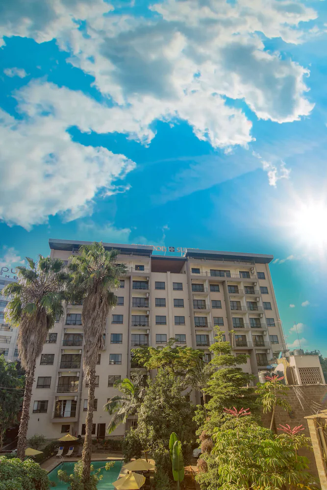 <span> Day 1 </span> Arrival in Nairobi INCLUDED : 1 Flight 1 Hotel 1 Transfer