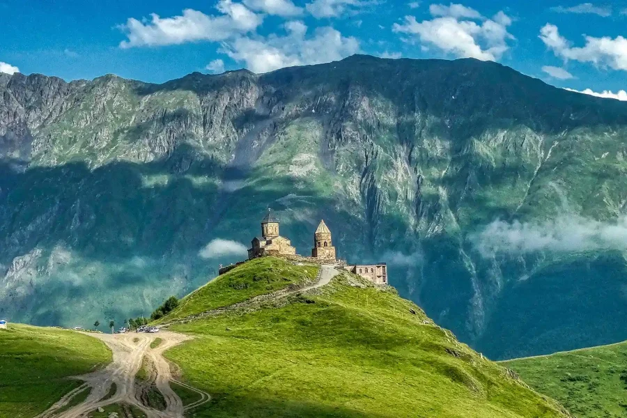 4 Nights / 5 Days – GEORGIA (GUDAURI STAY )